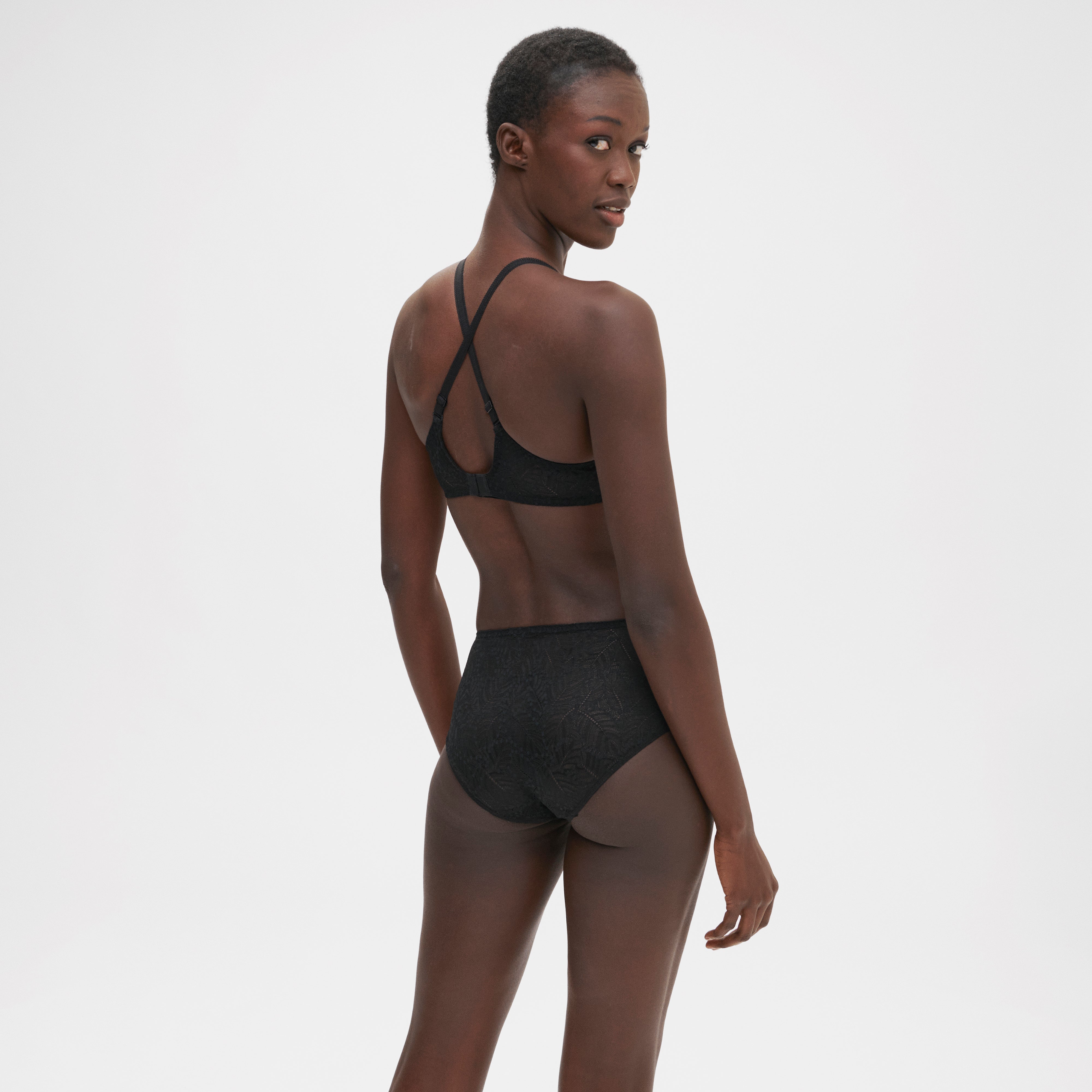 Soutien-gorge - COMETE - Armature moulé décolleté plongeant  - Simone Pérèle