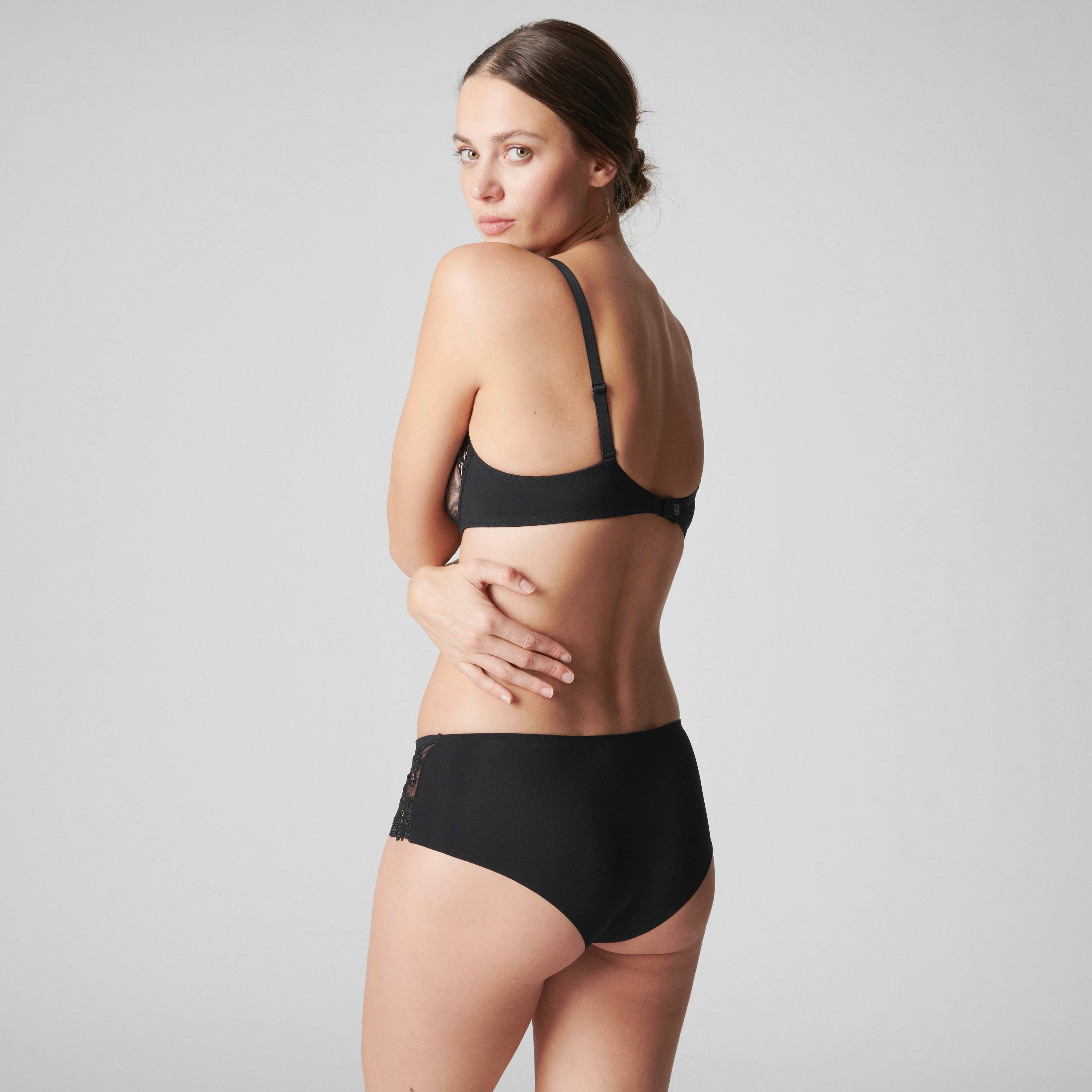 Soutien-gorge - SAGA - Armature décolleté plongeant - Simone Pérèle
