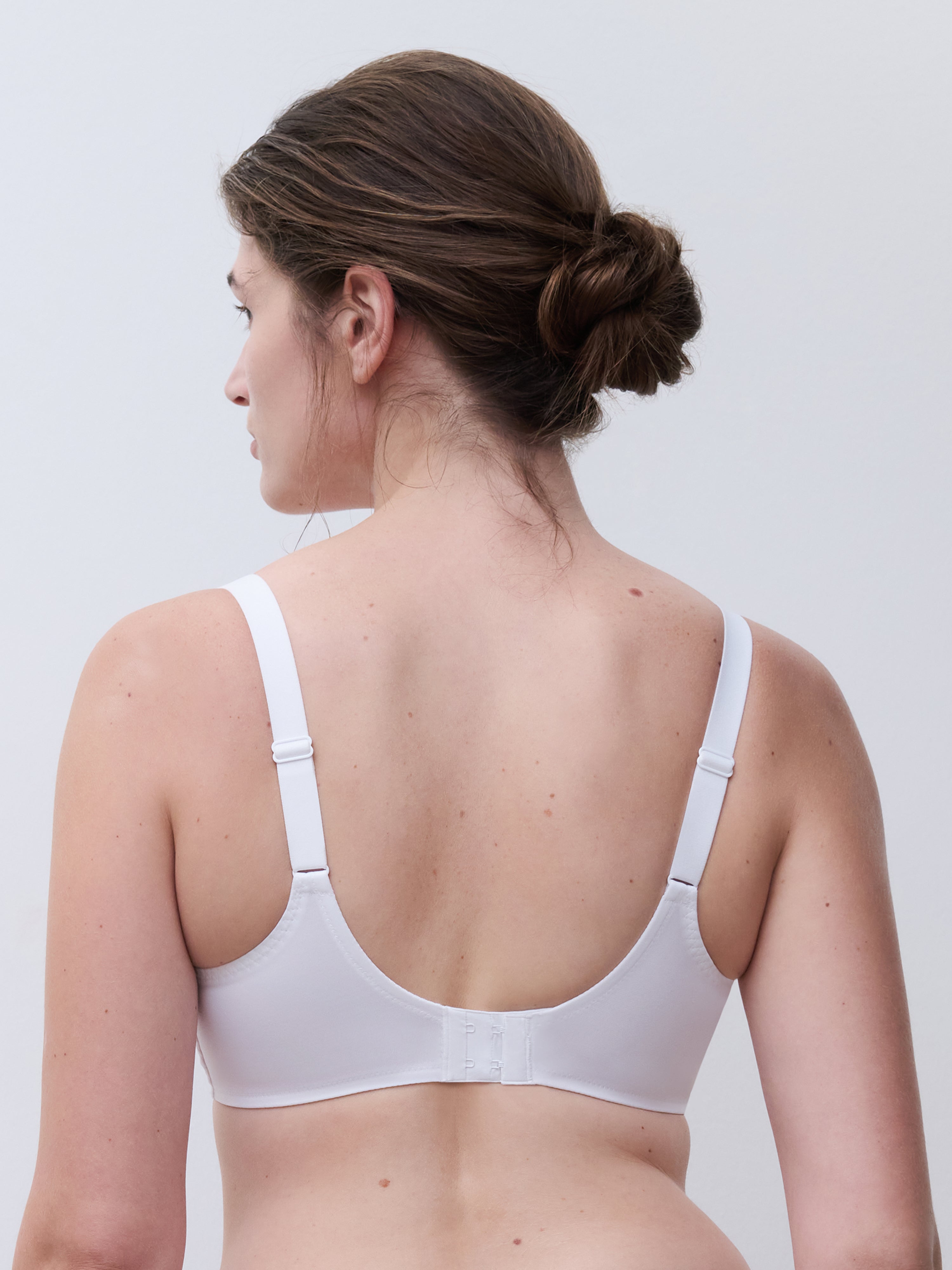 Soutien-gorge - INTRIGUE - armature très enveloppant - Chantelle