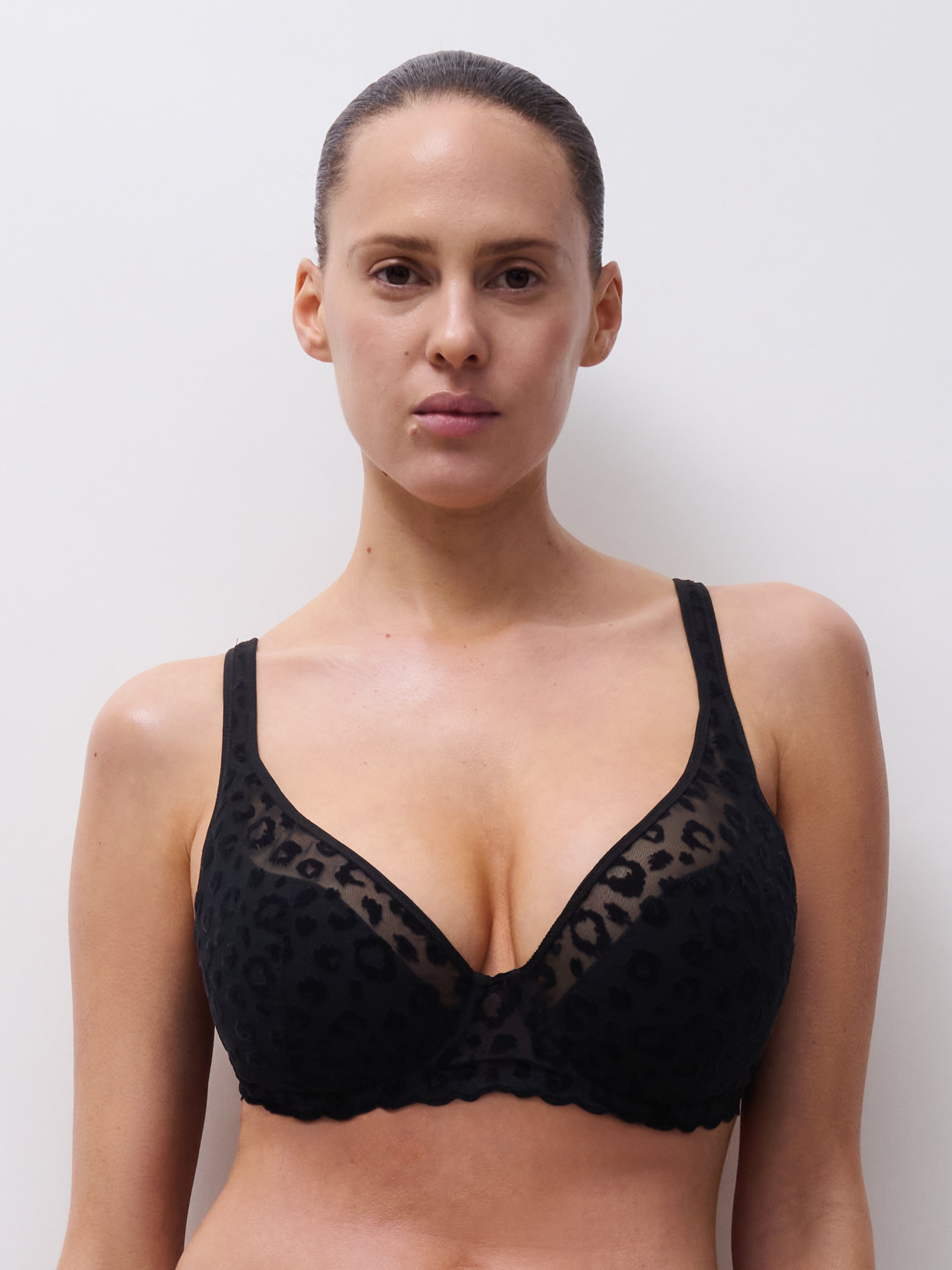 Soutien-gorge armature coque plongeant - GIRLS - Chantelle