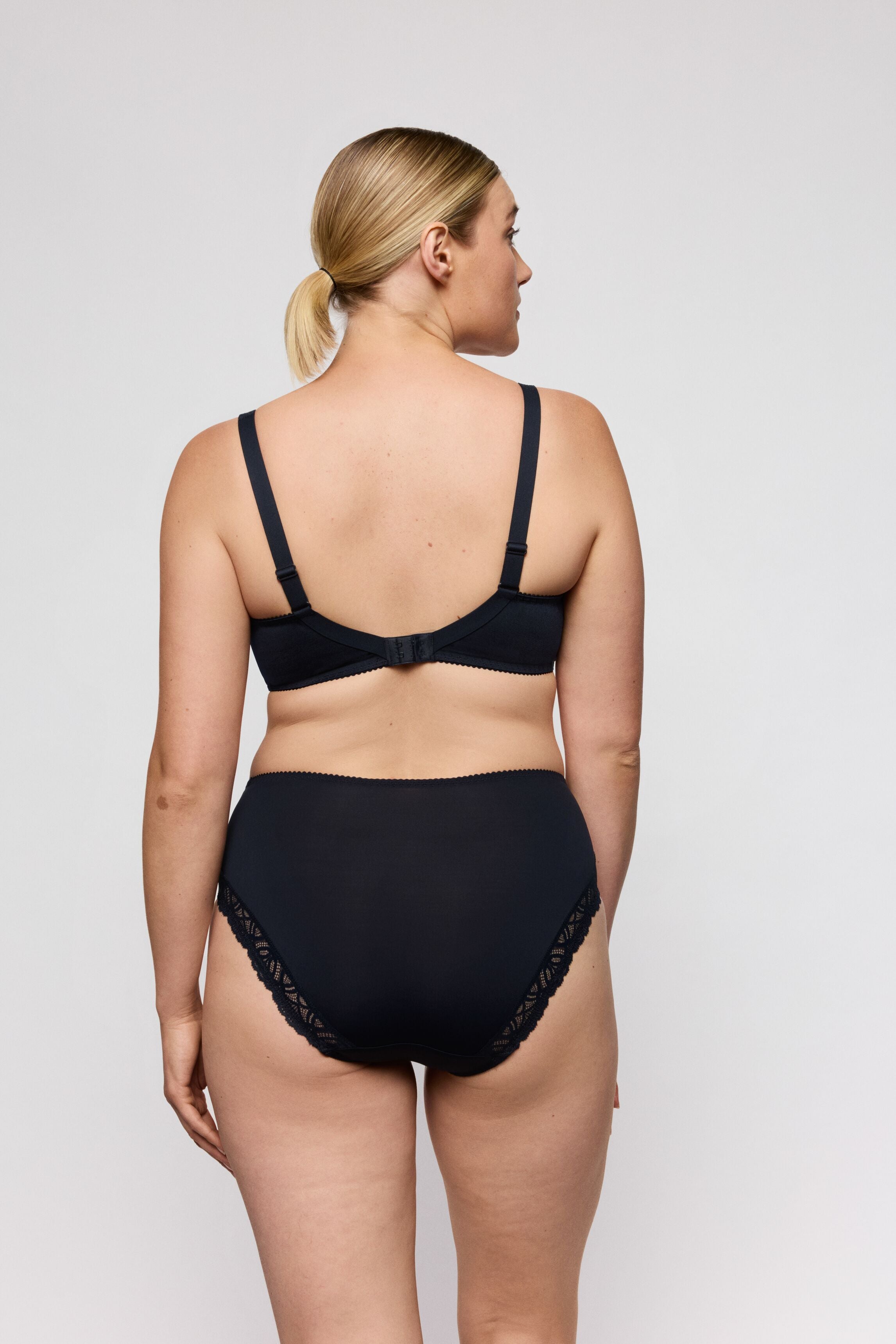 Soutien-gorge emboitant bonnet profond - SALERNO - PrimaDonna