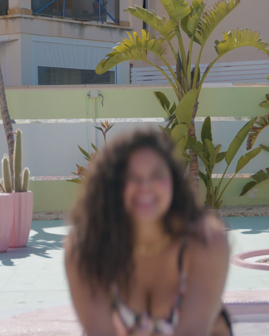 Charger la vidéo : Haut de maillot de bain soutien-gorge balconnet avec armatures - OCEAN AVENUE - Elomi