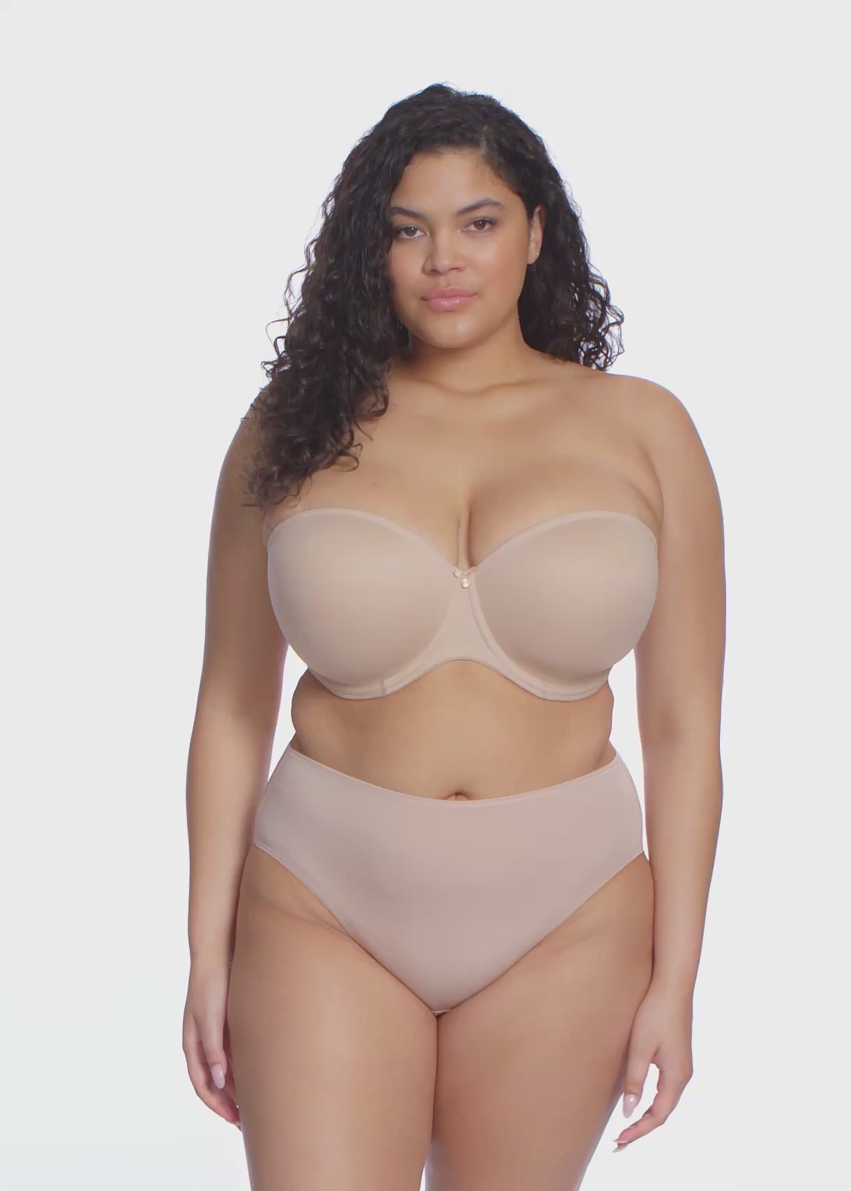 Charger la vidéo : Soutien-gorge bandeau moulé avec armatures - SMOOTH - Elomi