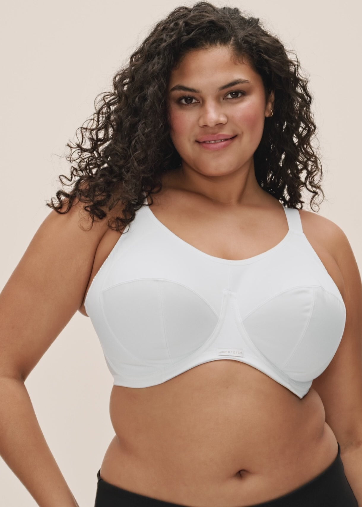 Charger la vidéo : Soutien-gorge de sport avec armature - ENERGISE - Elomi
