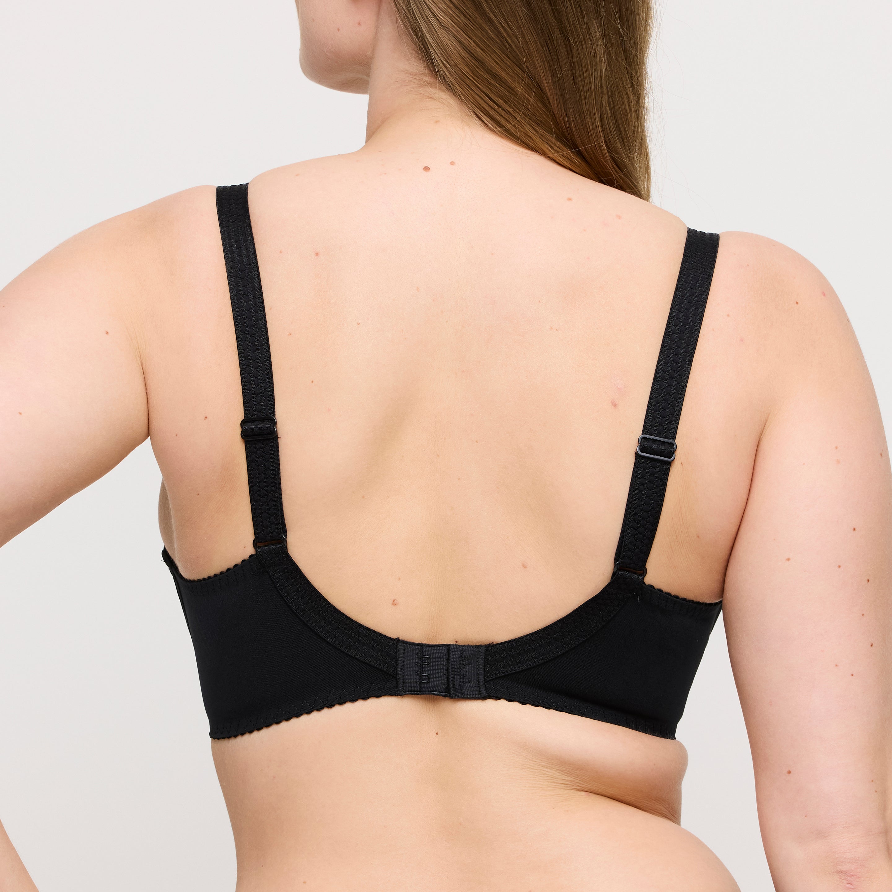Soutien-gorge emboitant bonnet profond - MONTARA - PrimaDonna