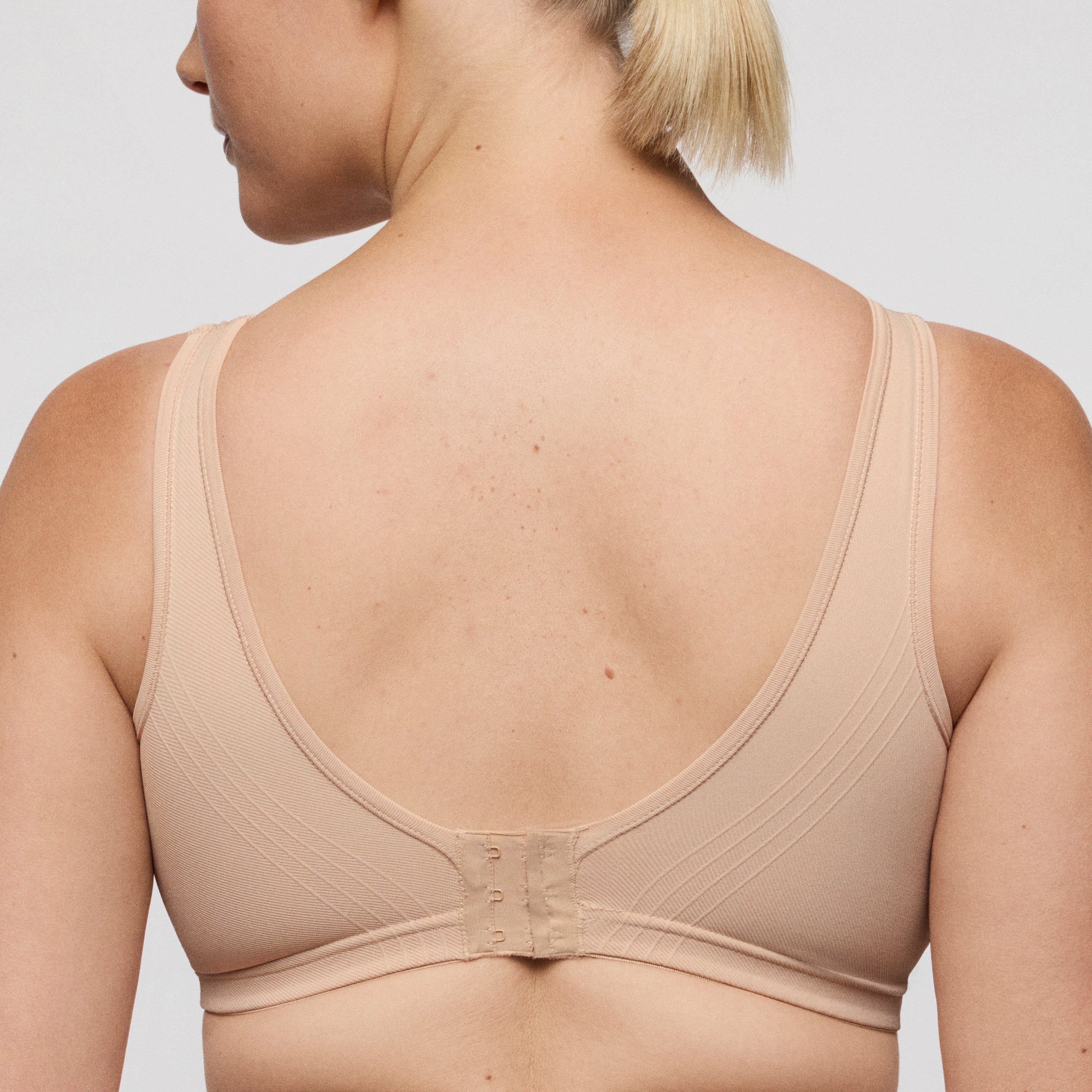 Brassière minimiseur - NUDDA - PrimaDonna