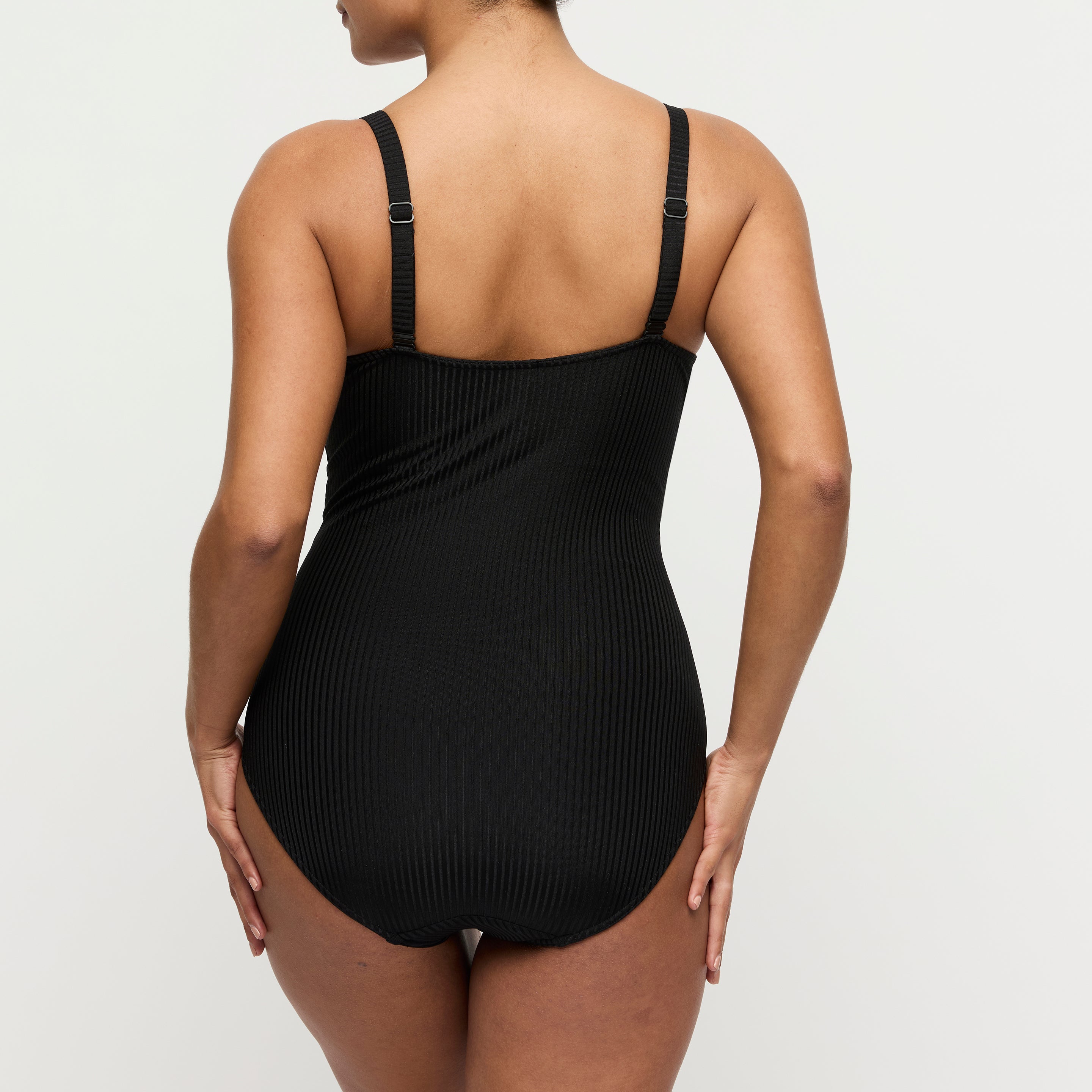 Maillot de bain 1 pièce avec armatures emboitant décolleté cache coeur - DELRAY - PrimaDonna