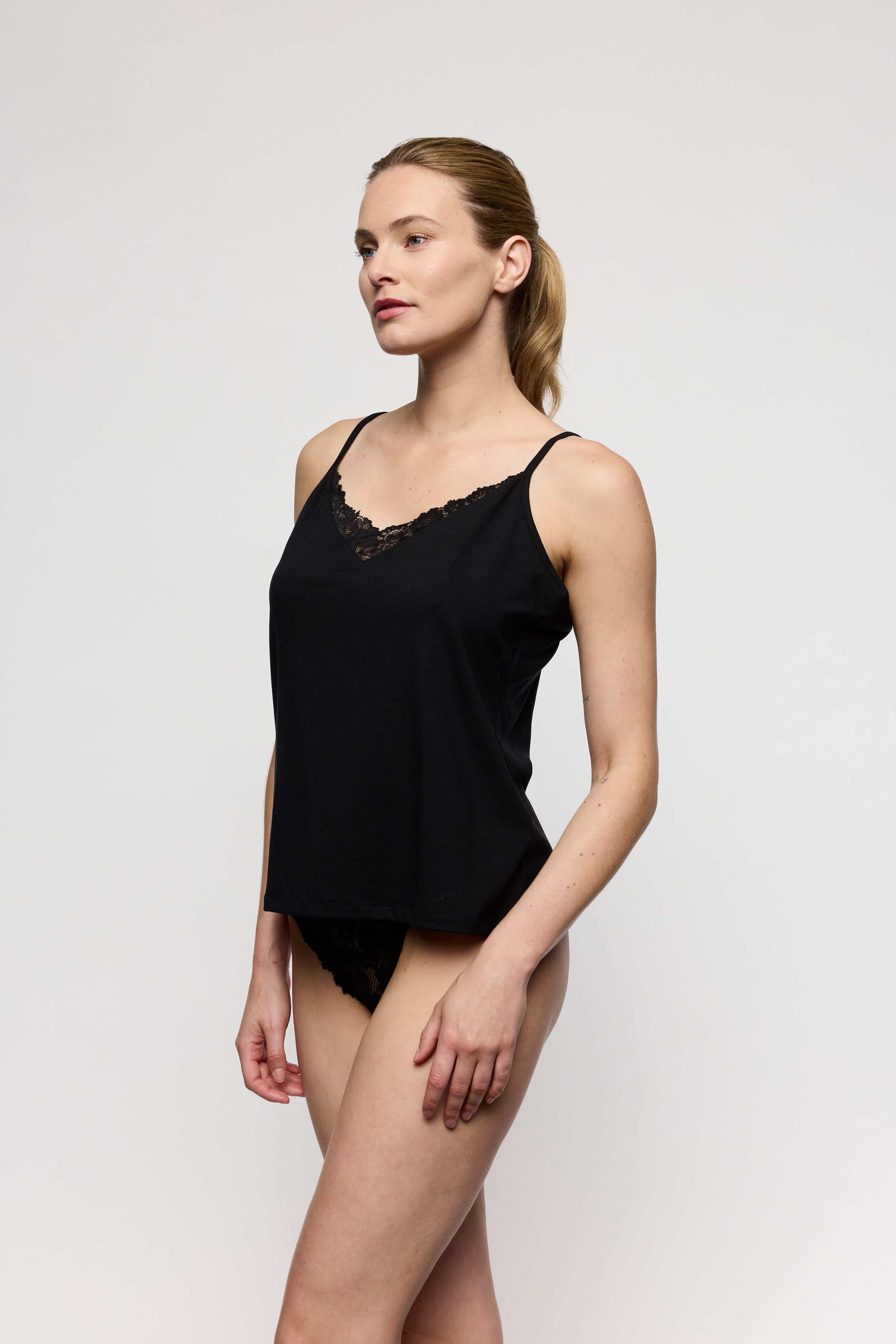 Caraco col V en dentelle - SOFT STUDIO - Marie jo