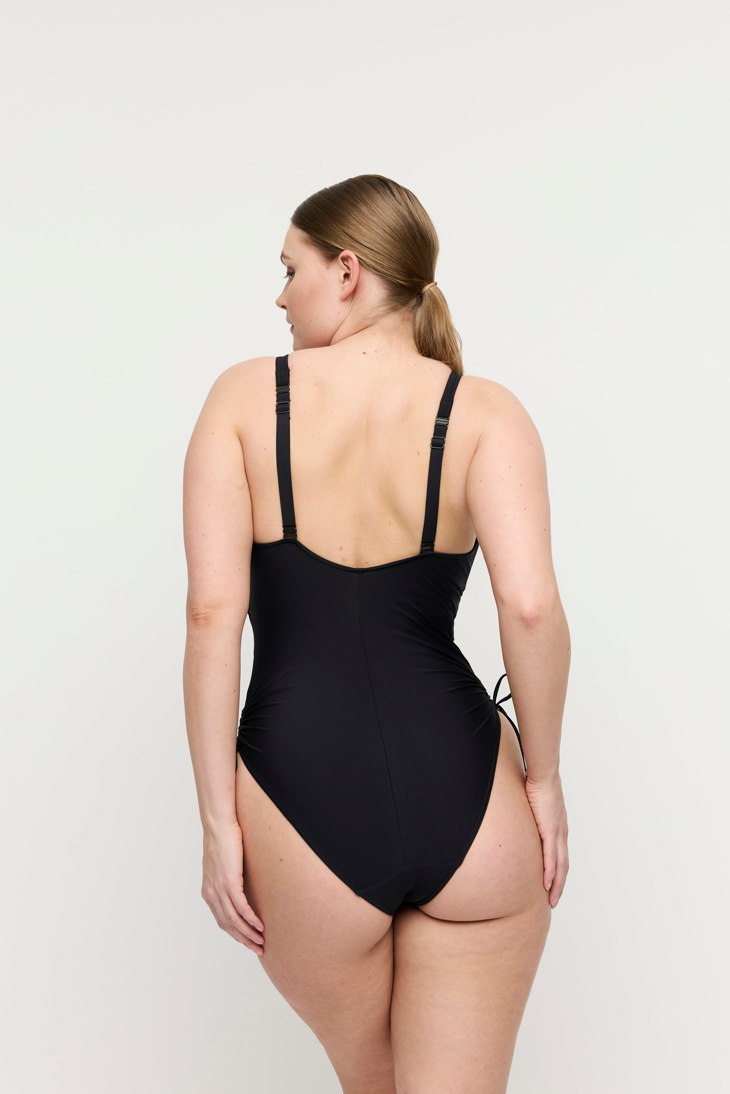 Maillot de bain 1 pièce décolleté plongeant -UVITA - PrimaDonna